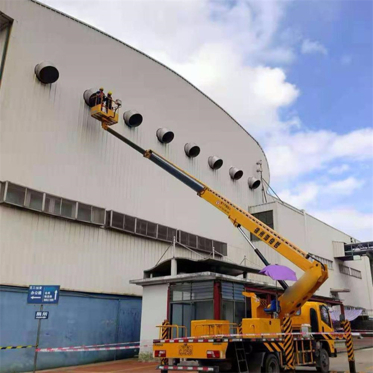 青阳县高空作业车出租服务：专业广告牌安装解决方案